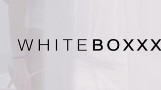 WHITEBOXXX - Romy Indy a tüzes csoki hölgyemény