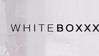 WHITEBOXXX - Tiffany Tatum durván kinyalva