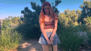Elly Clutch a golfpályán baszik