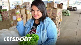 Dagadt latina milf picsája mélyen megrakva xiomarától
