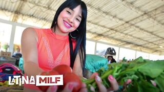 Sofia Galindo forró spanyol seggét alaposan megdugják szaftos pinában