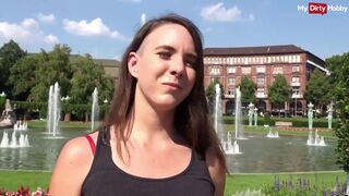 Német turista nőci kültéri anális szexelése