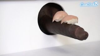 Hatalmas cickós leszbi milf-ek sushi glory hole kalandja bbc szopással és cuki ázsiai tinitel