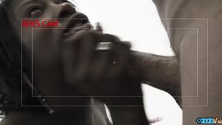 Barna bomba milf csoportos kefélése fehér farkakkal popsiban és két behatolással