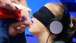 Ízlelőjáték 4k-ban: bekötött szemmel és egy nagyon gyengéd meglepetéssel!